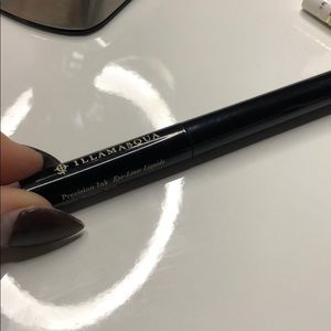 Illamaqua precision liner